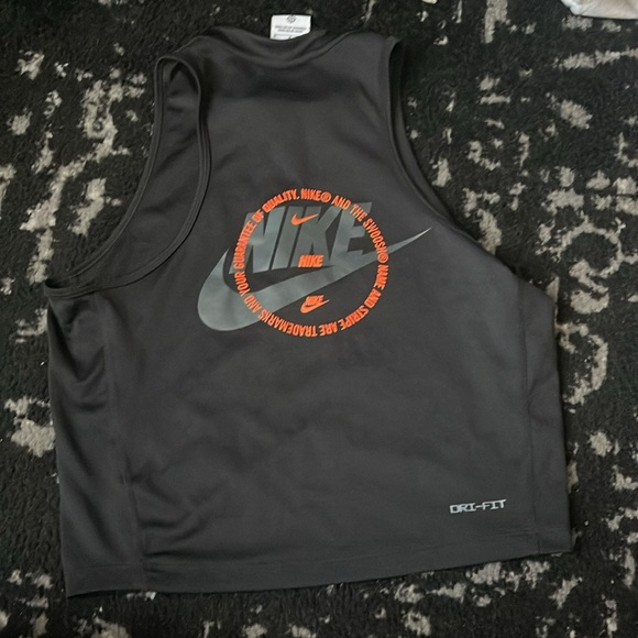 Nike Zip Tank - Picture 3 of 3